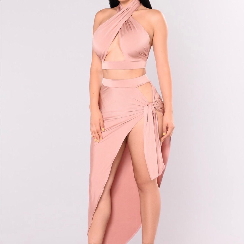 Halter top and skirt Outfit